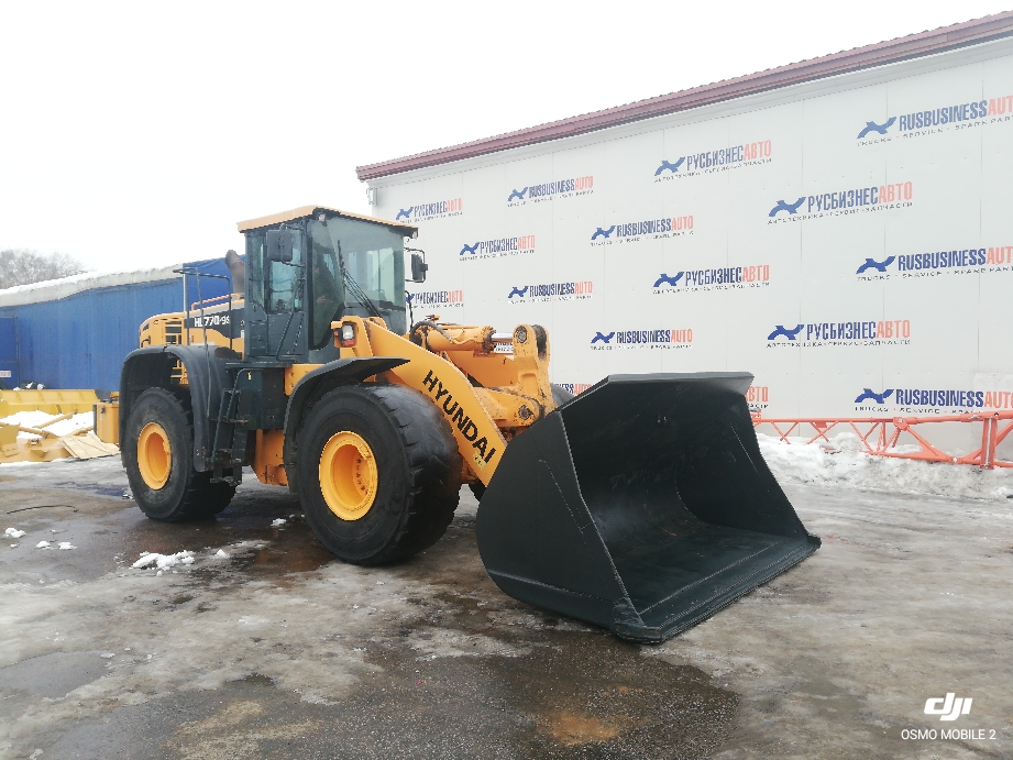 Погрузчик Hyundai HL770-9S б/у (2013 г.в., 10200м.ч.)