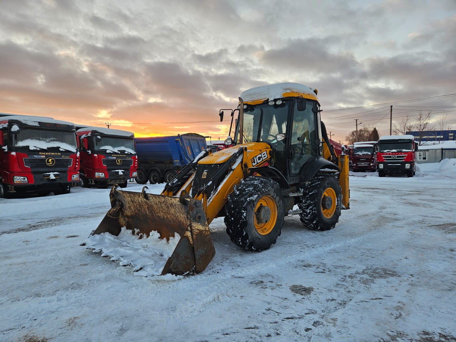 Купить подержанный Экскаватор-погрузчик JCB 3CXK14M2NM б/у (2020г.в.,  5232м.ч.) с кондиционером ( г., ) в г. Москва по цене 0 рублей в  «Русбизнесавто»