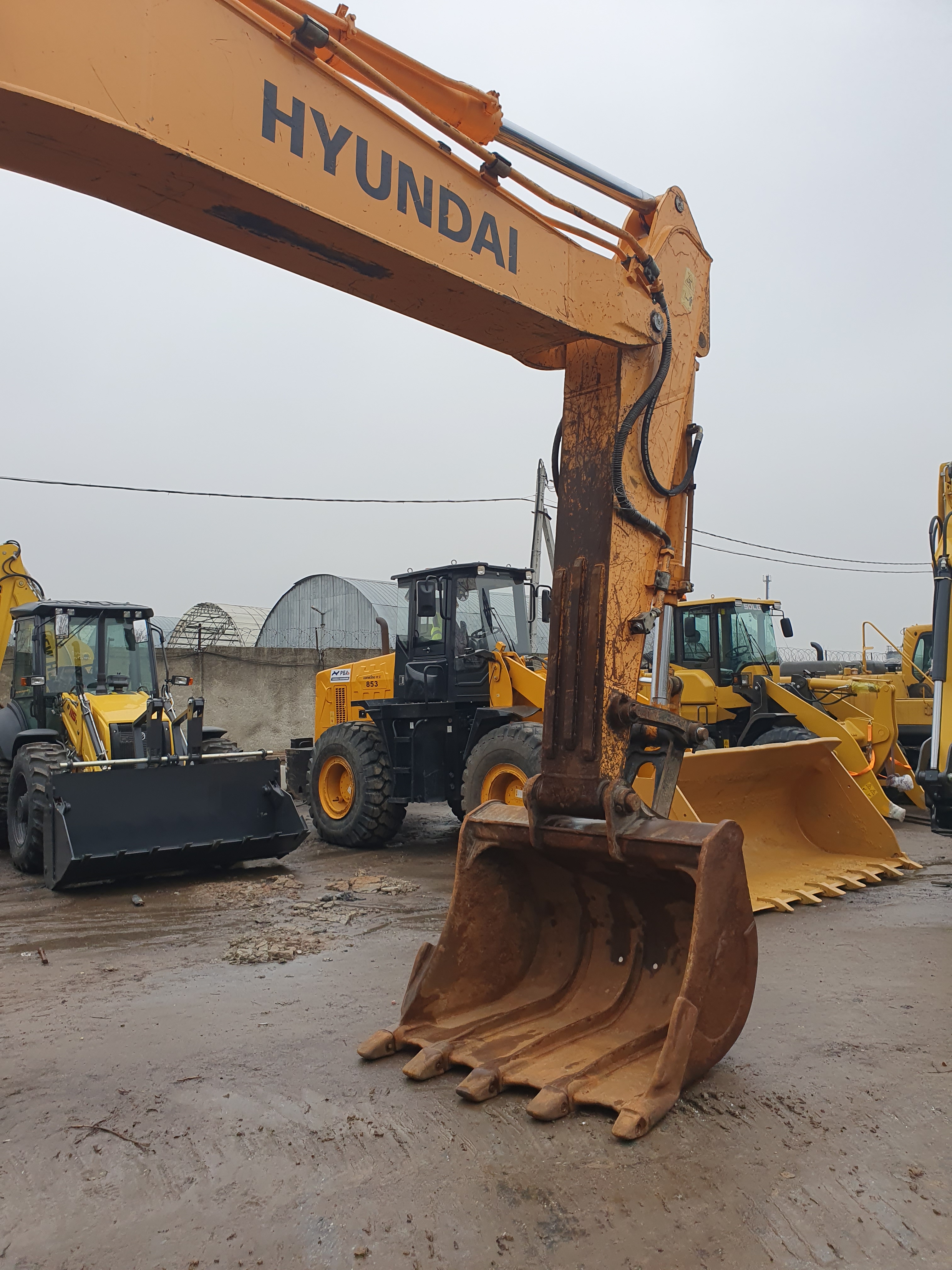 Hyundai r300lc 9sh