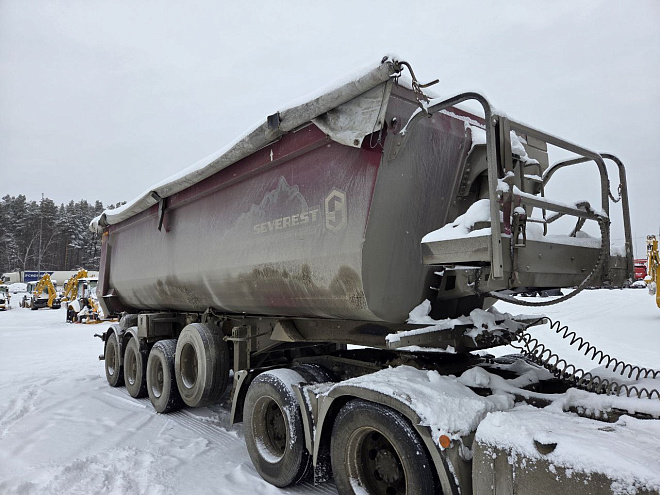 Купить бу Прицепы и полуприцепы в компании РусБизнесАвто – фото