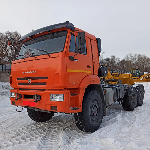 Купить бу Седельные тягачи в компании РусБизнесАвто – фото