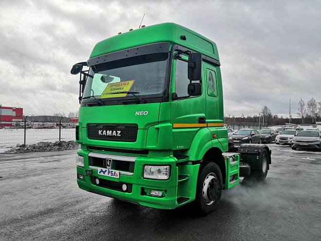 Купить бу Седельные тягачи Камаз 5490-S5 в компании РусБизнесАвто – фото