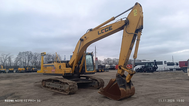 Купить бу Дорожно-строительная техника в компании РусБизнесАвто – фото