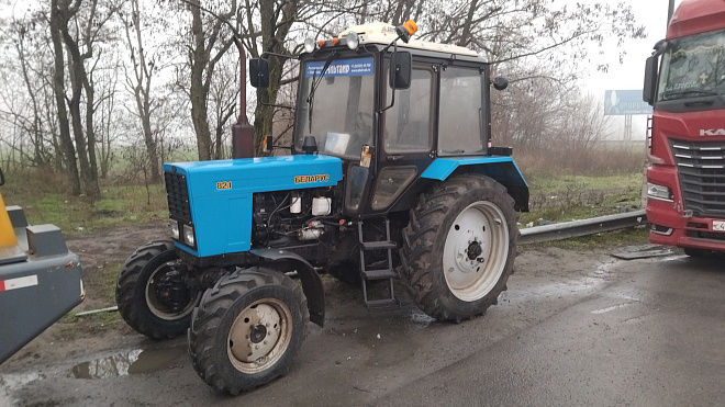 Купить бу Тракторная техника в компании РусБизнесАвто – фото